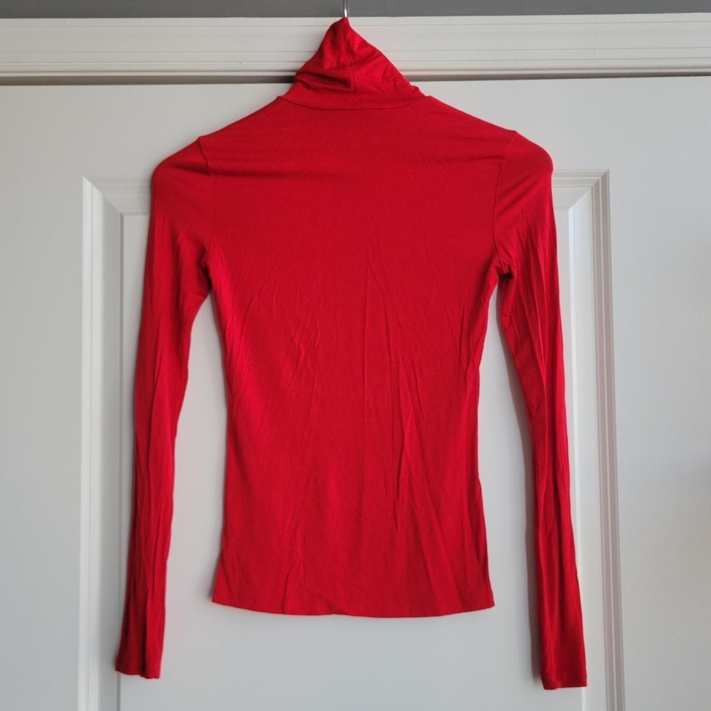 H&M Red Long-Sleeve Turtleneck Top Size XS - Picture 2 of 4